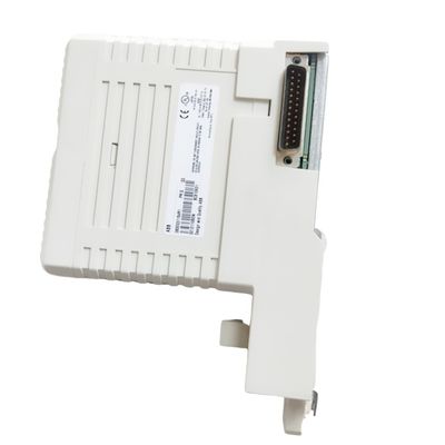El módulo de control del proceso DCS de ABB 3BHE023584R2634